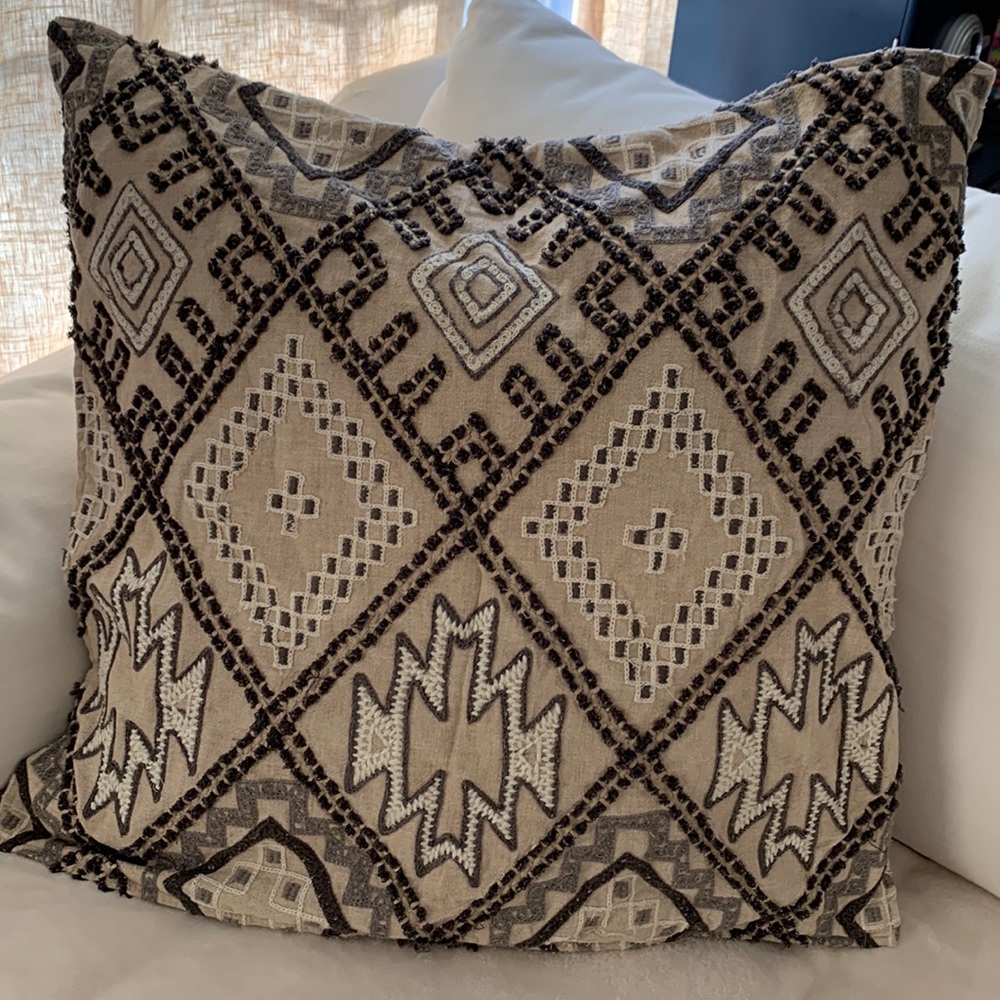 Pottery Barn 24 x 24” Throw Pillow Cover